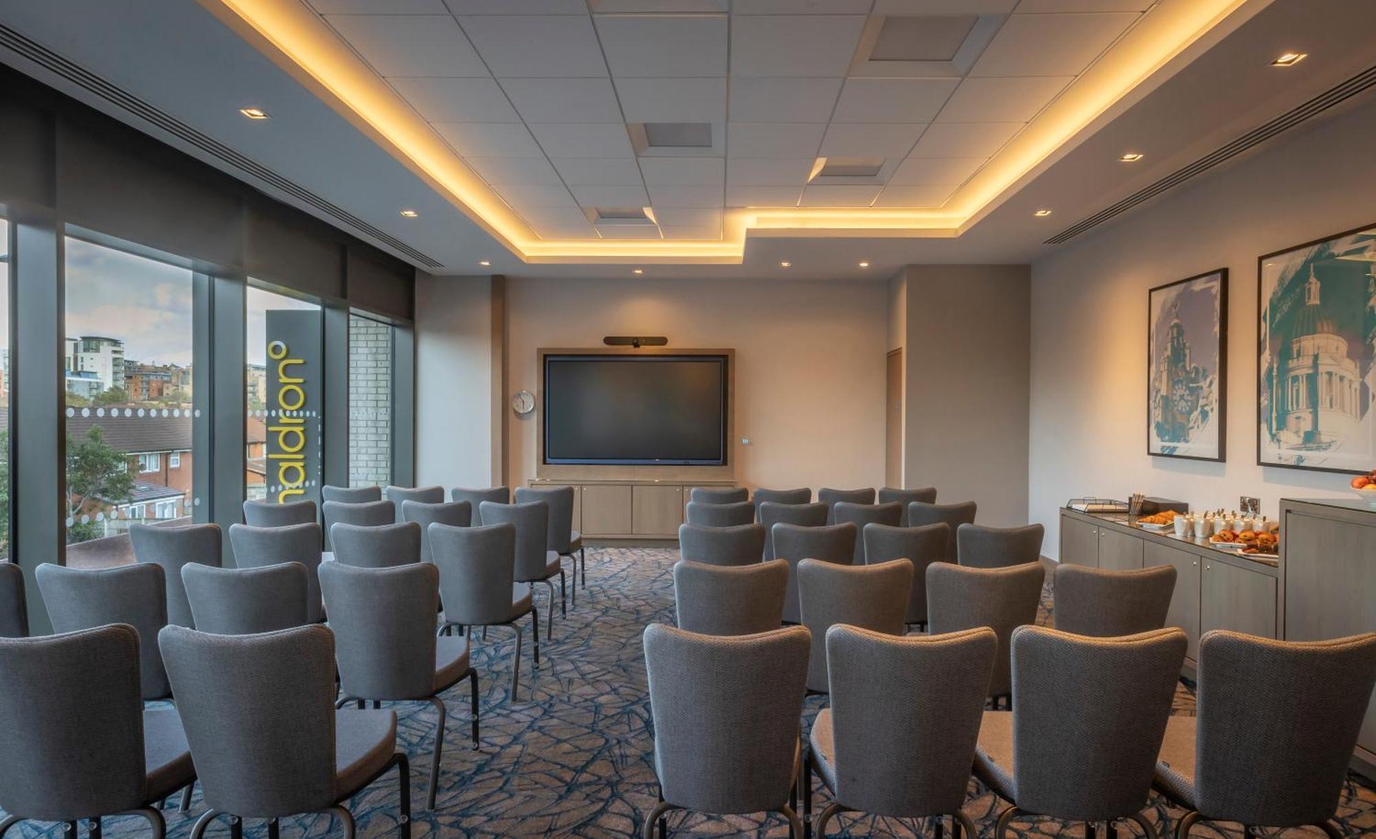Maldron Centre 4*